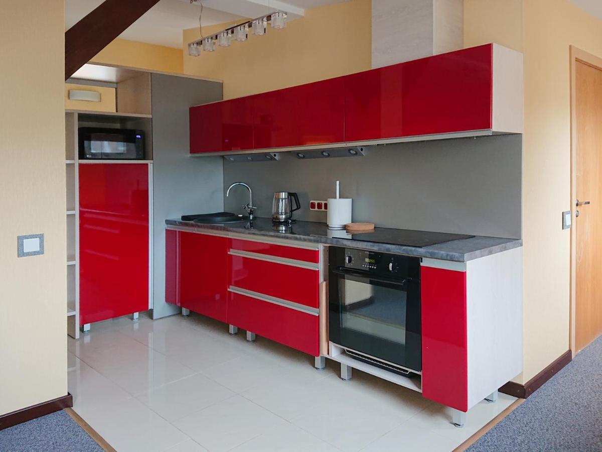 Riga City Center Quiet Apartment With Free Private Parking Exterior foto