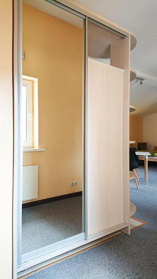 Riga City Center Quiet Apartment With Free Private Parking Exterior foto